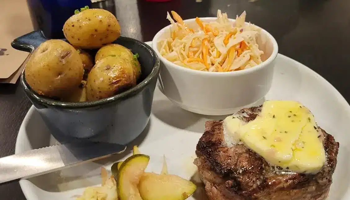 Image of a meal from STMR.36 BBQ