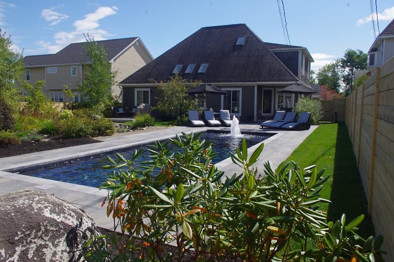 Earthworks Landscape & Design Inc